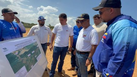 Supervisan avances en la construcción de la Autopista Gran Mariscal de Ayacucho