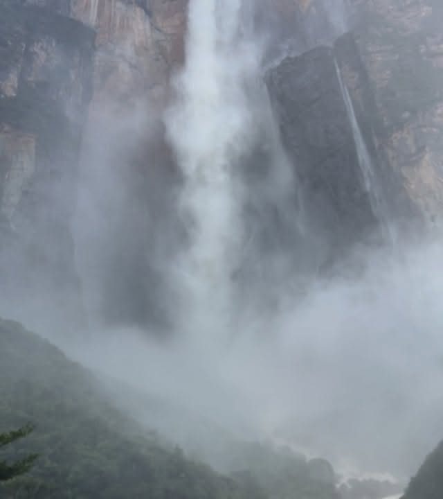 Imponente y majestuoso: El impactante video del Salto Ángel que sorprendió a todos con su increíble caudal