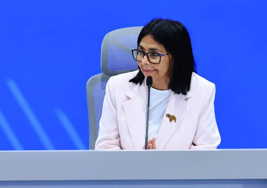 Delcy Rodríguez asegura que sector petrolero mantiene su crecimiento con 1,203 millones de barriles diarios a pesar de los sismos