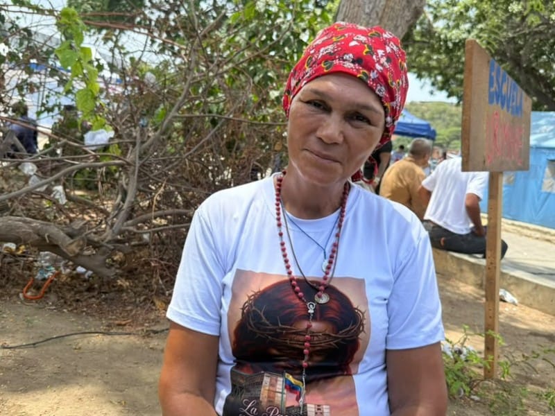 Vocación a prueba de tragedias: La inspiradora historia de Yasmín, la docente que convirtió el refugio en su aula