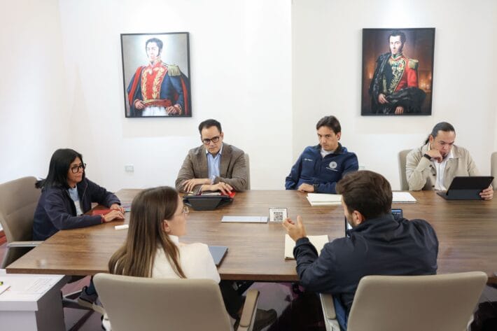 Presidenta Delcy Rodríguez revisa Agenda Económica Nacional y la ejecución de fondos de emergencia post-sismos