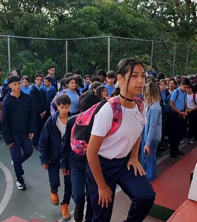 Ministro Héctor Rodríguez reporta 99% de escuelas abiertas en el inicio del año escolar 2026-2027