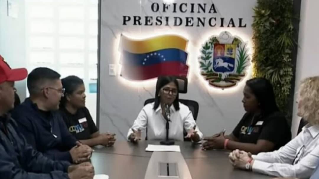 Gobierno venezolano anuncia la creación de una Ley de Economía Local